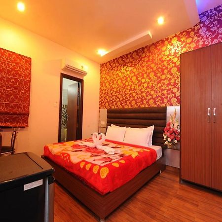 אמריצר Hotel Pearl Inn & Suites מראה חיצוני תמונה